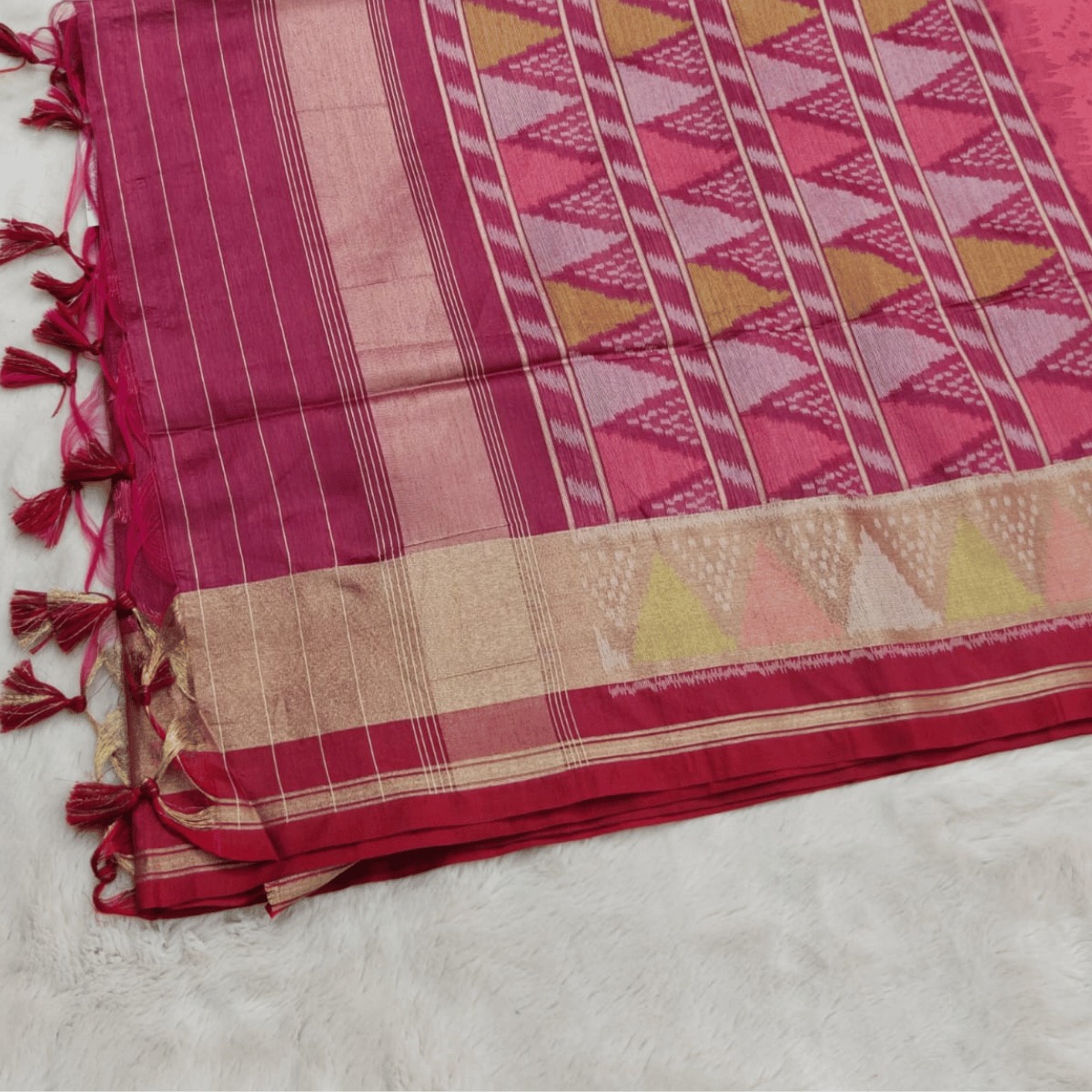 Tussar Banarasi semi saree(Deep Magenta Fuchsia Violet) - Image 2