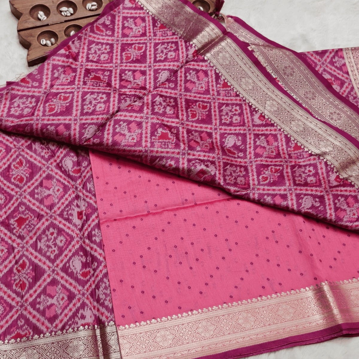 Tussar Banarasi semi saree( Deep Magenta Fuchsia Violet) - Image 2